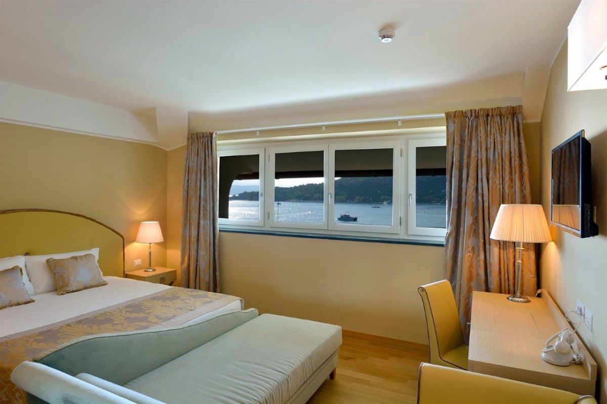 Hotel-Cospe-Costruzioni-Porto-Venere