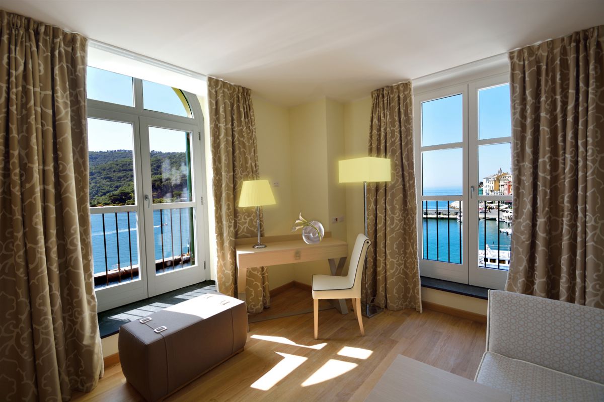 Porto-Venere-Cospe-Costruzioni-Grand-Hotel